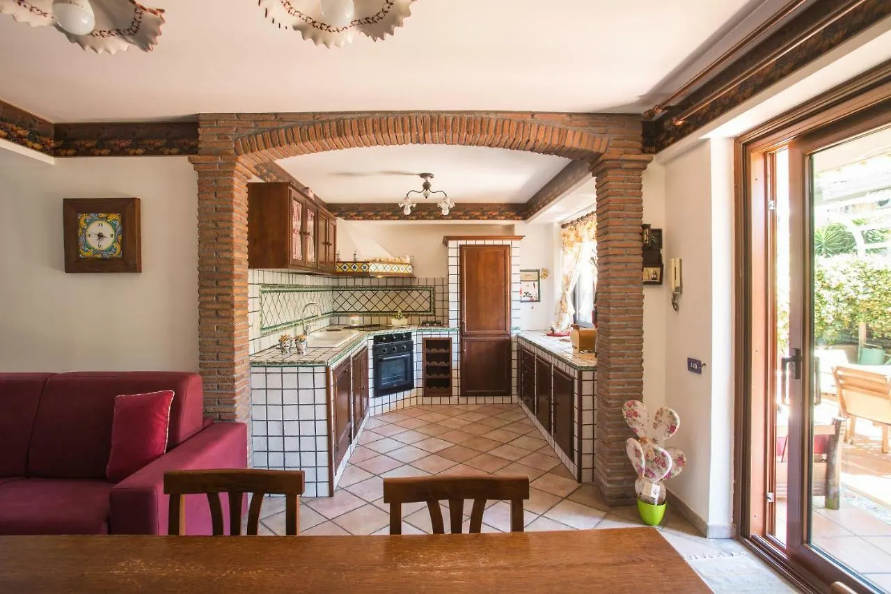 Bed & Breakfast Sicilian Home Aci Castello